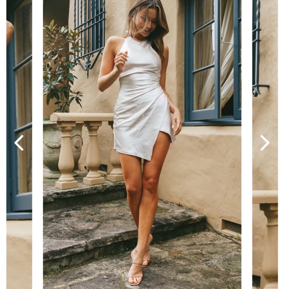 Selfie Leslie Oyster Halter Mini Dress 🦪 - Picture 2 of 14